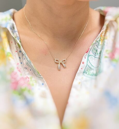 Simply Shine Bow Necklace