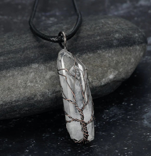 Amorphous Accessory Crystal Pendant Size Random